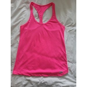🌺NWOT New Balance tank